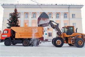 «НІБУЛОН» розчистив сніг біля адміністрації Заводського району