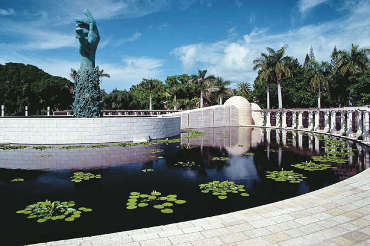 Меморіал жертвам Голокосту в Майамі